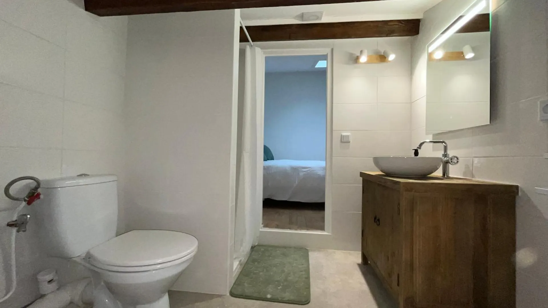 Maison Pierrevert 0*,